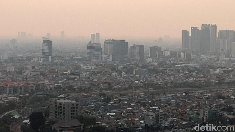 Pabrik Arang di Jakut Juga Akan Disegel karena Cemari Udara Pabrik Arang di Jakut Juga Akan Disegel karena Cemari Udara
