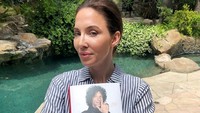 Whitney tak mau ambil pusing dengan masalah itu dan menolak untuk membayar serta membiarkan orang-orang menyebarkan fotonya. Dok. Instagram/whitneycummings