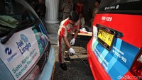 Uji emisi ini dilakukan untuk mengukur kadar polusi yang disemburkan kendaraan.