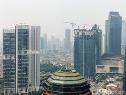 Memotret Polusi Ibu Kota Jakarta dengan Kamera Ponsel