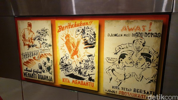 Mari kita masuk ke Diorama Sejarah Perjalanan Bangsa. Di sini ada poster-poster jadul zaman dulu (Ahmad Masaul Khoiri/detikcom)