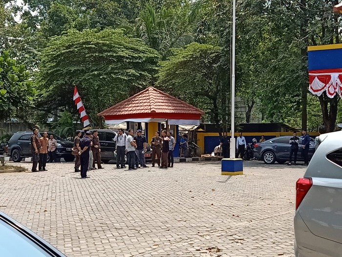 KPK-Kejagung Gelar Rekonstruksi Kasus Suap di Kantor Pajak Cengkareng