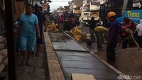 Rencana penataan yang dilakukan dengan membenahi tenda para pedagang supaya lebih indah.
