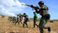 Dua materi latihan tembak tempur itu dilaksanakan di Puslatpur Marinir 5 Baluran, di Kecamatan Banyuputih, Situbondo, Selasa (13/8/2019).