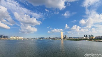 Satu contoh lain hasil foto ultrawide pada Galaxy Note 10+. (Foto: Kris/detikINET)