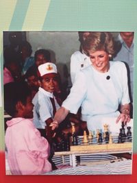 Lady Diana saat kunjungi pasien kusta di Indonesia