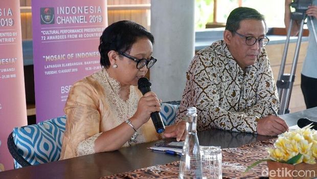 Terkait Situasi Hongkong, Menlu Minta WNI Selalu Update Hotline KJRI