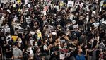 Demonstran Kembali Banjiri Bandara Hong Kong, Penumpang Marah