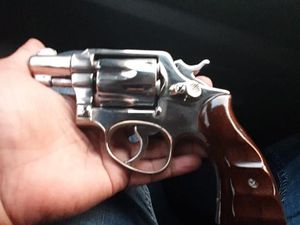 Polisi Dalami Perizinan Senpi Revolver Tersangka Narkoba Umar Kei