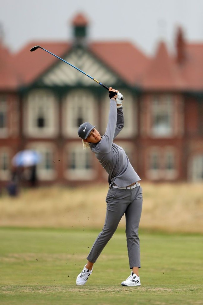 Lahir di Hawaii, Michelle memulai karier sebagai atlet golf sejak kecil. Di usia 10 tahun, ia menjadi pemain termuda yang bermain di USGA amateur championship. Pencapaian serupa juga diraihnya di U.S. Womens Amateur Public Links. (Foto: Getty Images)