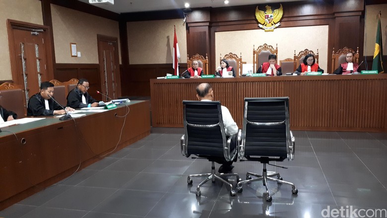 Markus Nari Juga Didakwa Rintangi Penyidikan Kasus Korupsi e-KTP Markus Nari Juga Didakwa Rintangi Penyidikan Kasus Korupsi e-KTP