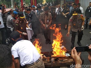 Uang Palsu Rp 1,5 Miliar Dimusnahkan di Polda Sumut