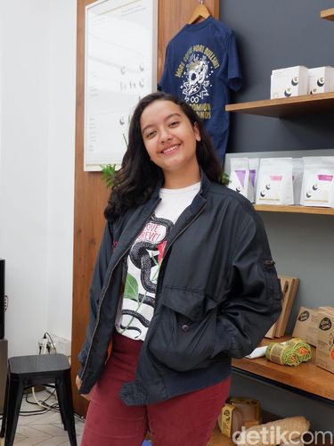Cerita Gloria, Paskibraka Cantik dengan Paspor Prancis yang Cinta Indonesia