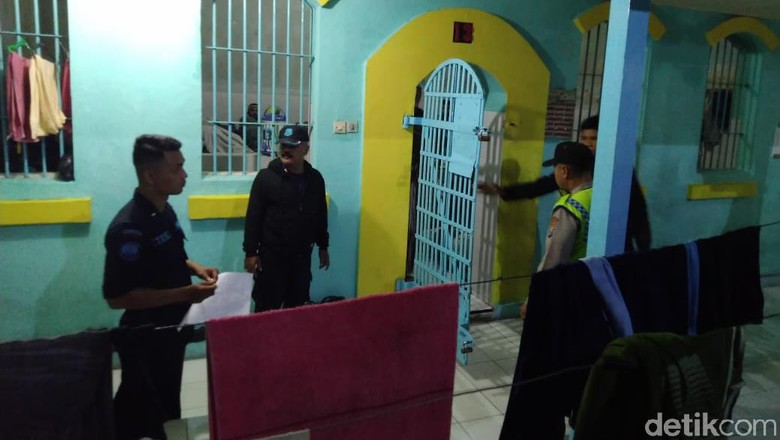 Napi Lapas Blitar Ditemukan Meninggal Saat Mandi Malam Napi Lapas Blitar Ditemukan Meninggal Saat Mandi Malam