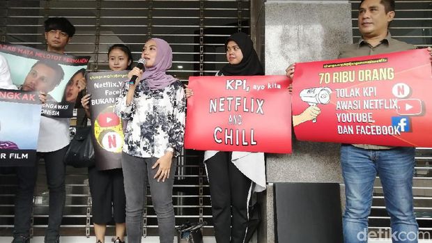 Politikus PSI Pimpin Netizen Serahkan Petisi Tolak KPI Awasi Netflix