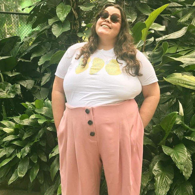 Foto saya diisi dengan ribuan komentar tentang bagaimana saya harus diperkosa dan dibunuh. Awalnya itu benar-benar membuat saya menangis dan saya akan membiarkan komentar itu mempengaruhi saya, terangnya. Foto: dok. Instagram @iamdaniadriana