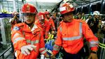 Polisi Bubarkan Para Pedemo Bandara Hong Kong