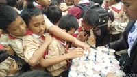 Ini Rekor MURI Baru, Makan Es Krim Ubi Jalar Terbanyak