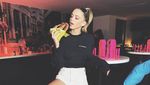 Kulinerannya Kaitlynn Carter, Influencer yang Dekat dengan Miley Cyrus