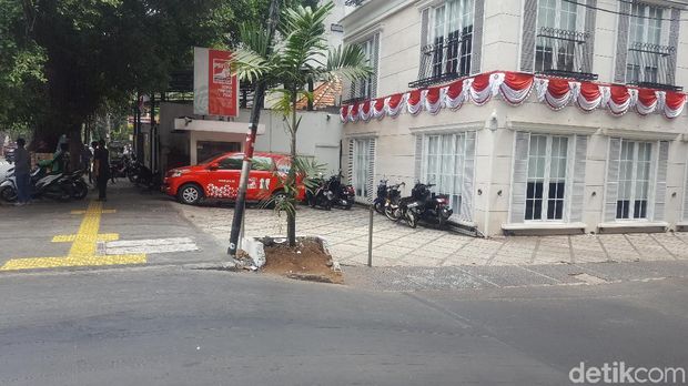 Tak Ada Lagi Mobil Serobot Trotoar, Begini Kondisi Parkiran di PSI