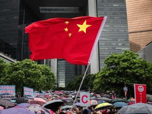 Perang Dagang Tak Kunjung Usai, Ekonomi China Kian Memburuk