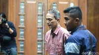 Selain itu, uang itu agar Wisnu Kuncoro menyetujui proyek PT Tjokro Bersaudara dalam pengadaan pembuatan dan pemasangan 2 (dua) unit Spare Bucket Wheel Stacker/Reclaimer Primary Yard dan Harbors Stockyard yang keseluruhannya bernilai Rp13 miliar di PT Krakatau Steel.