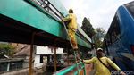 Halte Jembatan Merah di Tebet Dipercantik
