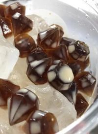 Asyik! Kini Penumpang Pesawat Bisa Minum Boba Milk Tea di Udara