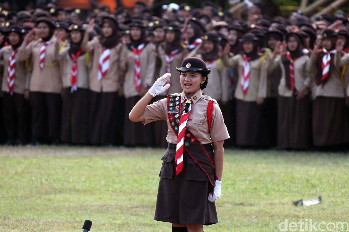 Baju pramuka smp