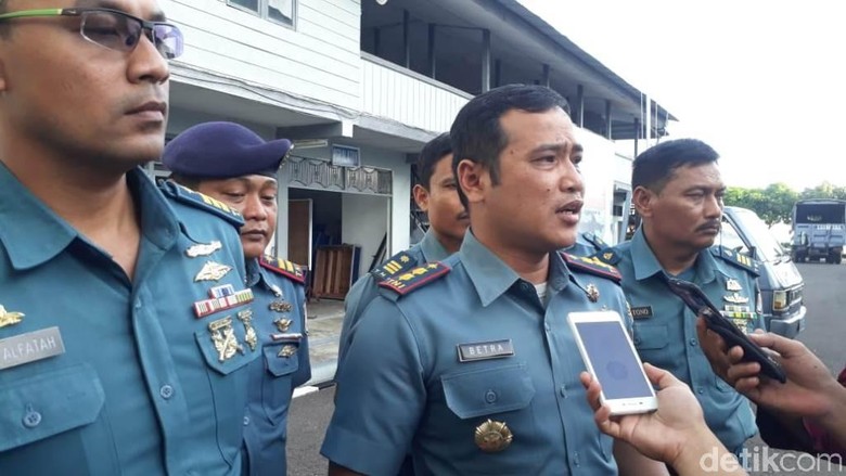 Danlanal Sibolga Laporkan Anggota DPRD soal Uang Stabil ke Polisi Danlanal Sibolga Laporkan Anggota DPRD soal Uang Stabil ke Polisi