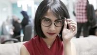 Vanessa juga meluapkan emosinya terkait hubungan dirinya dengan sang ayah.