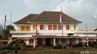 Museum Perumusan Naskah Proklamasi di Jl Imam Bonjol, Jakarta Pusat dulunya Laksamana Muda Tadashi Maeda, seorang perwira Jepang. Tampak banner 16-8-45 menandai malam penulisan Naskah Proklamasi (Tasya/detikcom)
