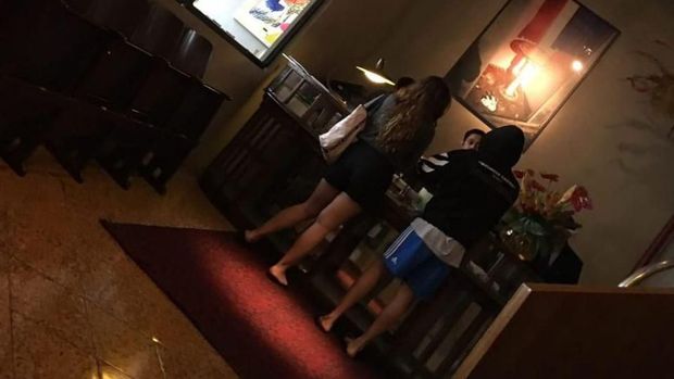 Foto Bastian dan Shafa di hotel
