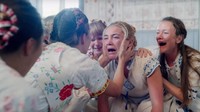 Ada banyak adegan horor dan gore yang ditunjukan film ini dengan gambar terang tak seperti film horor lainnya. Dok. A24