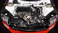 Mesin P14 dan P13 untuk digunakan pada MINI WRC dan BMW 320TC WTCC dan berlaga diajang balap FIA Touring Car Championship. Foto: Pool (Autoevolution)