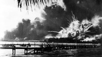 Jepang jadi salah satu negara yang masuk ke dalam pusara pertempuran Perang Dunia II. Negeri Matahari Terbit itu pun sebelum akhirnya menyerah pada Sekutu pernah lebih dulu menggempur Pangkalan AL Amerika Serikat di Pearl Harbor, Hawaii, pada 7 Desember 1941. Keystone/Getty Images.