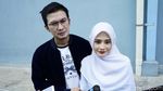 Mandala Shoji dan Istri yang Kian Mesra Usai Ujian