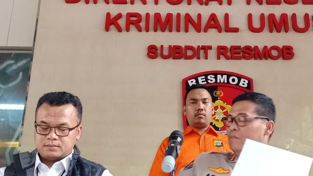 Polisi rilis penangkapan begal payudara di KRL.