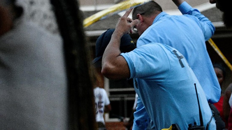2 Polisi Disandera dalam Penembakan di Philadelphia 2 Polisi Disandera dalam Penembakan di Philadelphia