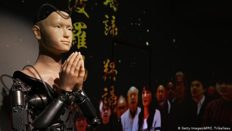 Di Jepang Ada Pendeta Buddha dari Robot Bisa Berkhotbah dan Berdoa Di Jepang Ada Pendeta Buddha dari Robot Bisa Berkhotbah dan Berdoa