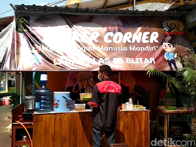 Bimker Corner, Wujud Napi Lapas Blitar Merdeka Ekspresikan Bakatnya Bimker Corner, Wujud Napi Lapas Blitar Merdeka Ekspresikan Bakatnya