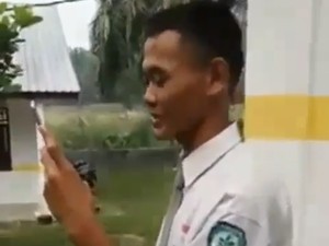 Batal Jadi Paskibra, Koko Ardiansyah Baca UUD Saat Upacara di Kemenpora