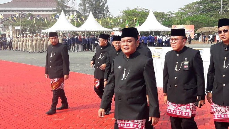 Bupati Resmikan 12 Proyek Sekolah-Puskesmas di HUT Kabupaten Bekasi ke-69