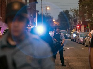 Penembakan di Philadelphia, Tim SWAT Selamatkan 2 Polisi yang Terjebak