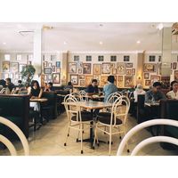 5 Tempat Makan Tempo Dulu di Bandung, Ada yang Berusia 100 Tahun