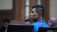 Eddy Tjokro bersalah melanggar Pasal 13 Undang-Undang Nomor 31 Tahun 1999 sebagaimana diubah dengan Undang-Undang Nomor 20 Tahun 2001 tentang Pemberantasan Tindak Pidana Korupsi jo Pasal 64 ayat 1 KUHP.