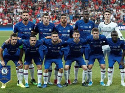 Chelsea menurunkan Kepa, Azpilicueta, Christensen, Zouma, Emerson, Jorginho, Kante, Kovacic, Pedro, Giroud, dan Pulisic. Reuters/Murad Sezer.
