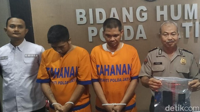 Ngaku Perwira di Polda Jatim, Dua Pria Ini Tipu Pengusaha Gresik Ngaku Perwira di Polda Jatim, Dua Pria Ini Tipu Pengusaha Gresik