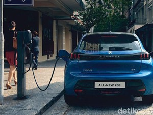 Kemenhub Beri Diskon Mobil Listrik Sampai 50%