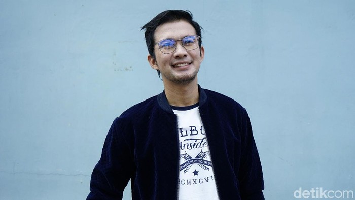 Mandala Shoji dan istri saat ditemui di studio Trans TV.